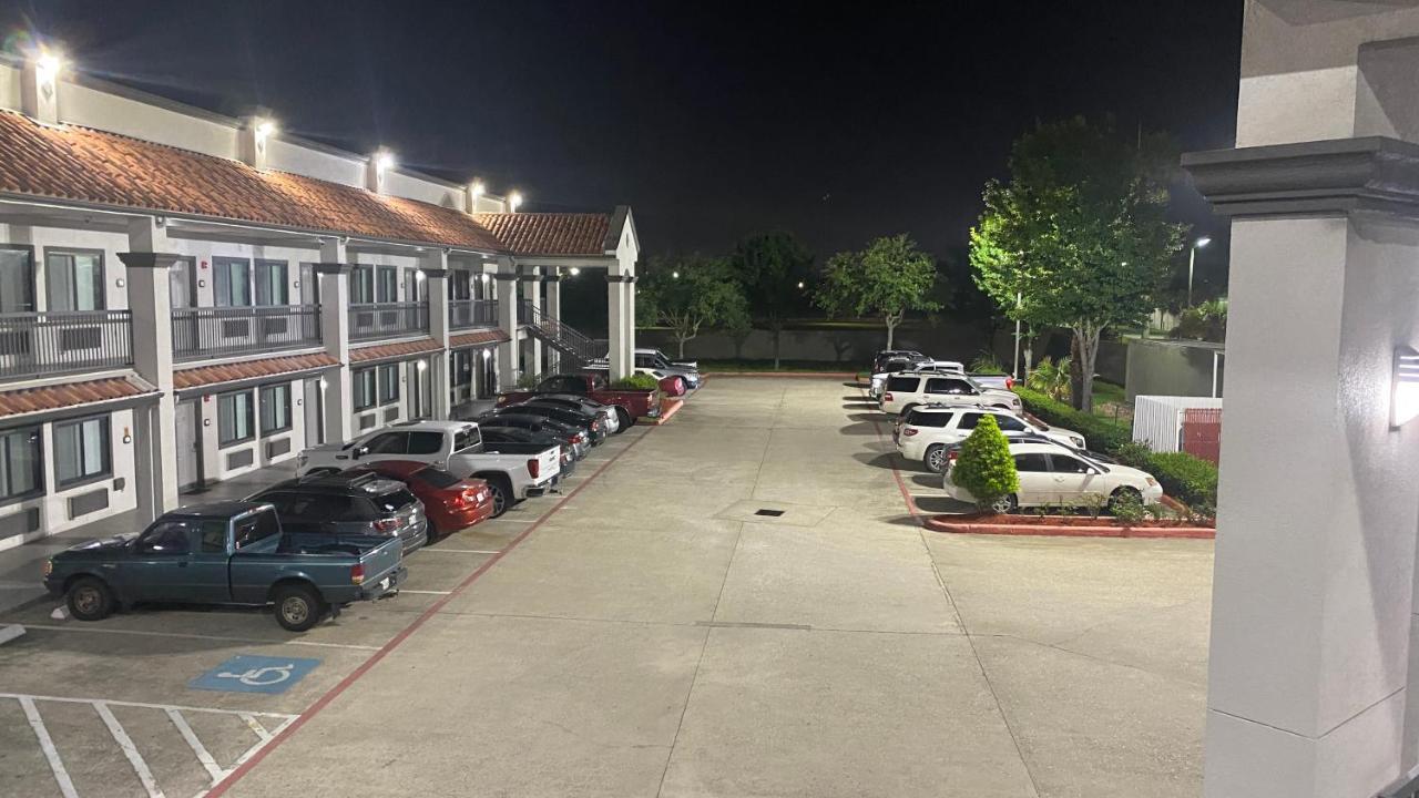 هيوستن Island Suites Hobby Airport المظهر الخارجي الصورة